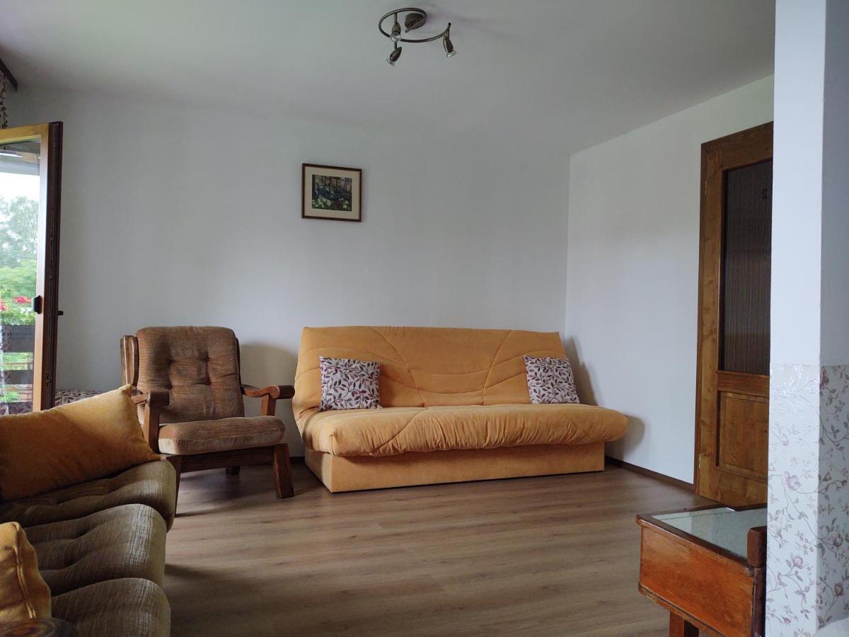 Vendel Guesthouse Lutoasa Екстериор снимка